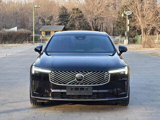 2026 Volvo S90 II Рестайлинг 2, чёрный, 5313379 рублей, вид 2