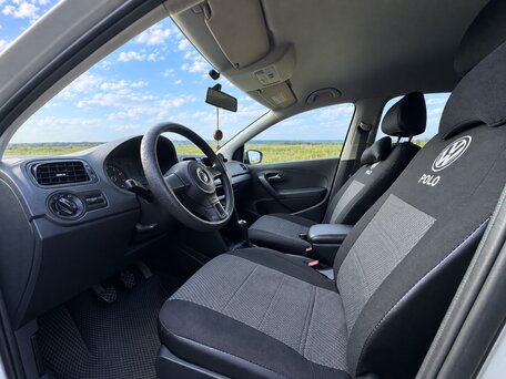 2012 Volkswagen Polo V, серебристый, 575000 рублей, вид 4