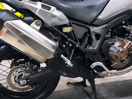 2016 Honda CRF 1000L Africa Twin, серебристый, 990000 рублей, вид 4