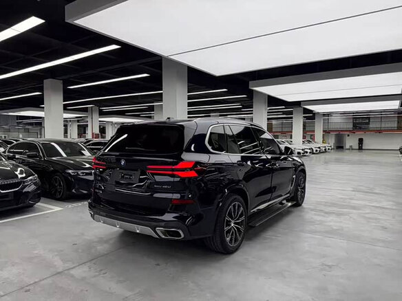 2024 BMW X5 Long 30Li IV (G05/G18) Рестайлинг, чёрный, 7269835 рублей - вид 5