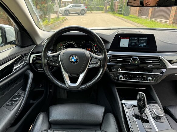 2019 BMW 5 серии 520d xDrive VII (G30/G31/G38), серый - вид 34