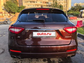 2017 Maserati Levante I, коричневый, 2999999 рублей, вид 5