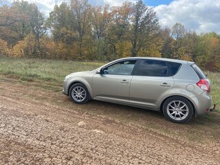 2011 Kia Ceed I Рестайлинг, золотистый, 555000 рублей, вид 4