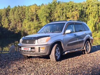 2000 Toyota RAV4 II (XA20), серебристый, 650000 рублей, вид 1