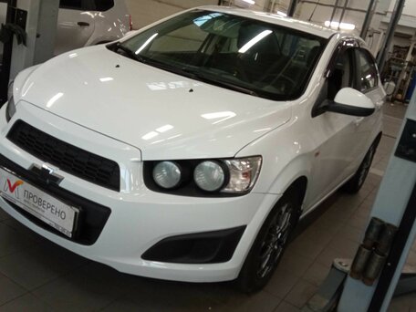 2012 Chevrolet Aveo II, белый, 570000 рублей, вид 1