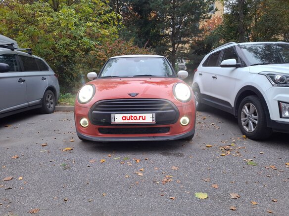 2021 Mini Hatch Cooper III (F55/F56) Рестайлинг, оранжевый, 2250000 рублей