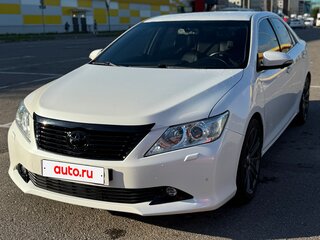 2014 Toyota Camry VII (XV50), белый, 2100000 рублей, вид 1