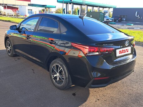 2017 Hyundai Solaris II, чёрный, 1170000 рублей, вид 3