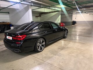 2018 BMW 7 серии 730d xDrive VI (G11/G12), чёрный, 3790000 рублей, вид 3