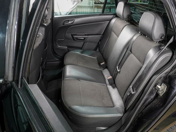 2011 Opel Astra H Рестайлинг, чёрный, 599000 рублей - вид 8