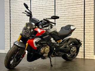 2026 Ducati Diavel V4, белый, 4550000 рублей, вид 4