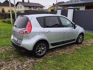 2009 Renault Scenic III, серебристый, 580000 рублей, вид 3
