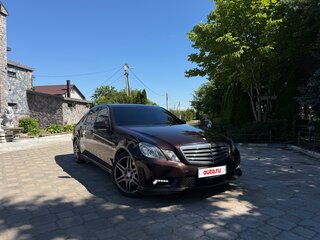 2010 Mercedes-Benz E-Класс 200 5G-Tronic IV (W212, S212, C207), коричневый, 1580000 рублей, вид 1