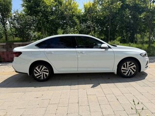 2023 Volkswagen Lavida III Рестайлинг, белый, 1349990 рублей, вид 2