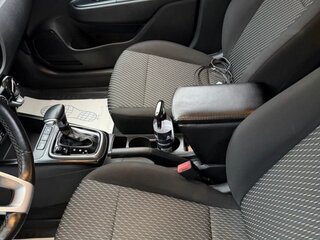 2020 Kia Rio X IV Рестайлинг, серебристый, 1350000 рублей, вид 3