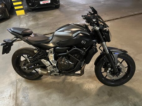 2016 Yamaha MT-07 (FZ-07), серый, 630000 рублей, вид 2