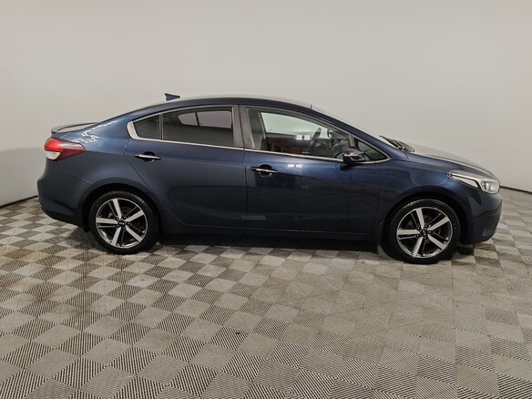 2017 Kia Cerato III Рестайлинг (Classic), синий, 1295000 рублей - вид 3