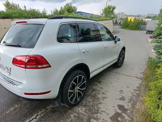 2012 Volkswagen Touareg II, белый, 2200000 рублей, вид 5