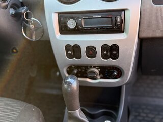 2011 Renault Logan I Рестайлинг, бежевый, 159000 рублей, вид 5