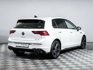 2021 Volkswagen Golf VIII, белый, 2829000 рублей, вид 5