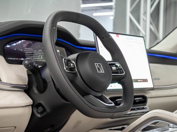 2026 Zeekr 8X 70 kWh, белый, 11994000 рублей - вид 21