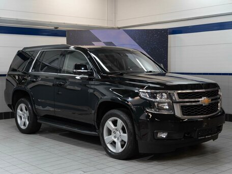 2016 Chevrolet Tahoe IV, чёрный, 3499000 рублей, вид 3