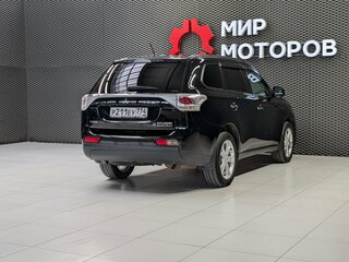 2014 Mitsubishi Outlander III, чёрный, 1330000 рублей, вид 4