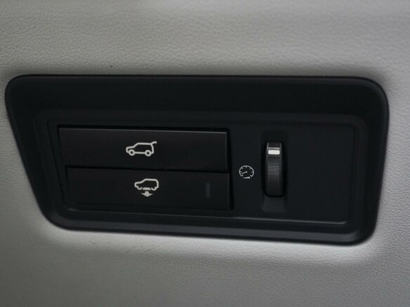 2014 Land Rover Range Rover IV, чёрный - вид 10
