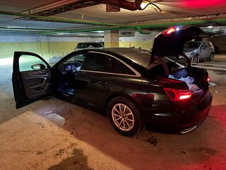2021 Audi A6 40 TDI V (C8), чёрный, 2650000 рублей, вид 2