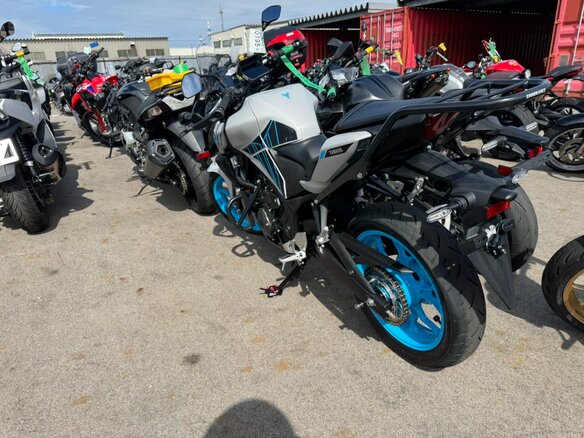 2025 Yamaha MT-03, белый, 665000 рублей - вид 26