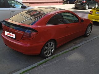 2002 Mercedes-Benz C-Класс 230 II (W203), красный, 520000 рублей, вид 2