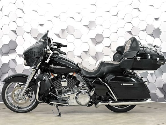 2013 Harley-Davidson Street Glide, чёрный, 1299000 рублей - вид 3