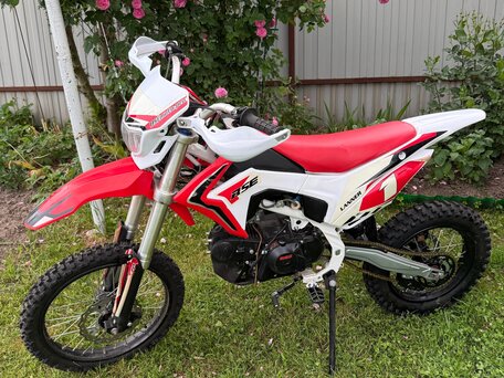 2014 BSE PH 125, красный, 55000 рублей, вид 2