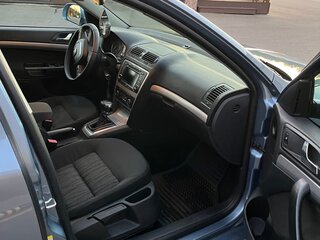2009 Skoda Octavia DSG7 II (A5) Рестайлинг, серый, 700000 рублей, вид 5