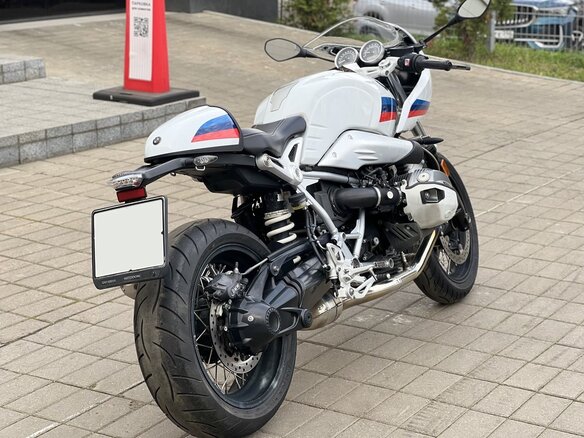 2017 BMW R Nine T Racer, белый, 900000 рублей - вид 3