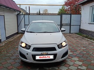 2012 Chevrolet Aveo II, белый, 515000 рублей, вид 2