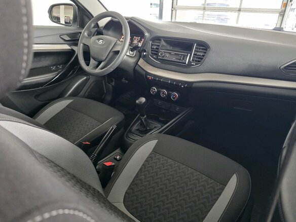 2024 Lada (ВАЗ) Vesta I Рестайлинг (NG), белый - вид 16