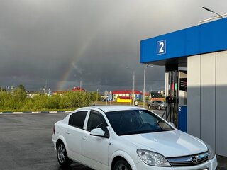 2010 Opel Astra H Рестайлинг, белый, 300000 рублей, вид 2