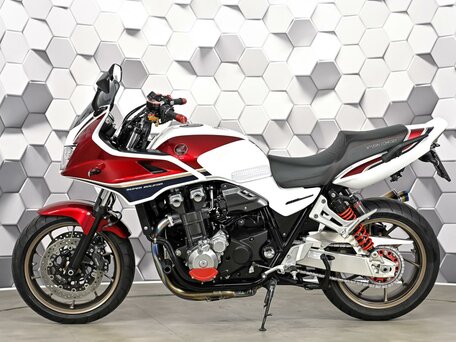 2017 Honda CB 1300, белый, 899000 рублей, вид 4