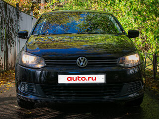 2011 Volkswagen Polo V, чёрный, 900000 рублей, вид 2