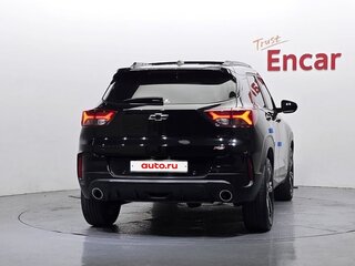 2022 Chevrolet TrailBlazer III, чёрный, 1911000 рублей, вид 4