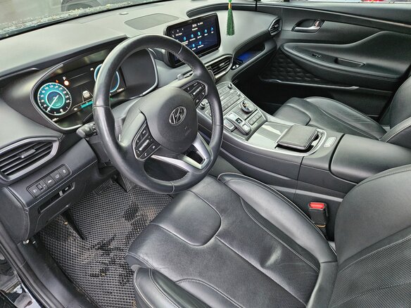 2021 Hyundai Santa Fe IV Рестайлинг, чёрный - вид 2
