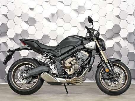 2025 Honda CB 650R, чёрный, 1277000 рублей, вид 3