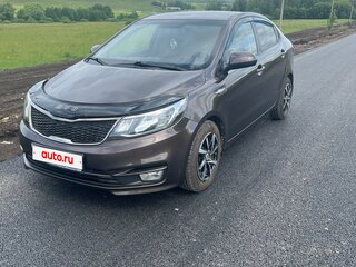 2015 Kia Rio III Рестайлинг, коричневый, 1200000 рублей, вид 2