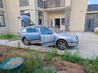 2008 Skoda Octavia II (A5), серебристый, 500000 рублей, вид 4