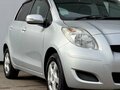 2009 Toyota Vitz II (XP90), серый - вид 4
