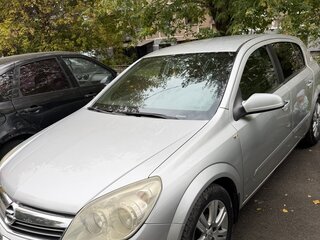 2007 Opel Astra H Рестайлинг, серебристый, 350000 рублей, вид 2