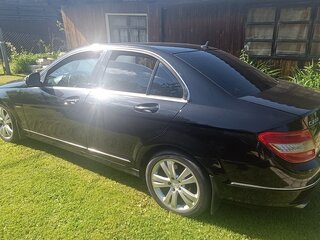 2007 Mercedes-Benz C-Класс 220 III (W204), чёрный, 800000 рублей, вид 3