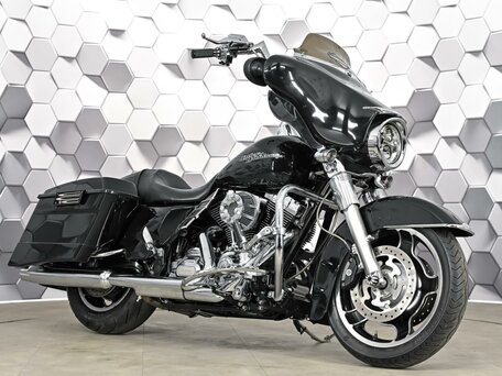 2011 Harley-Davidson Street Glide, чёрный, 1049000 рублей, вид 1