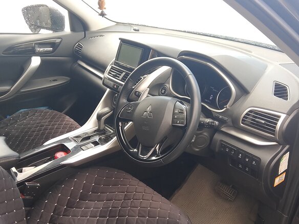 2020 Mitsubishi Eclipse Cross I, чёрный, 1850000 рублей - вид 4